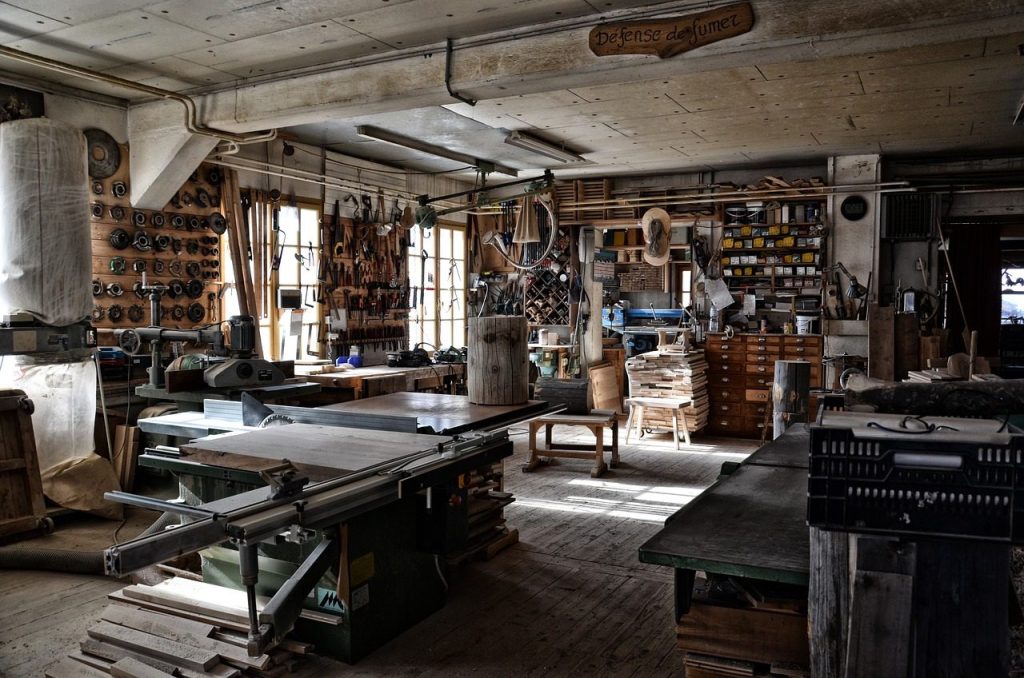 A joinery workshop between jobs